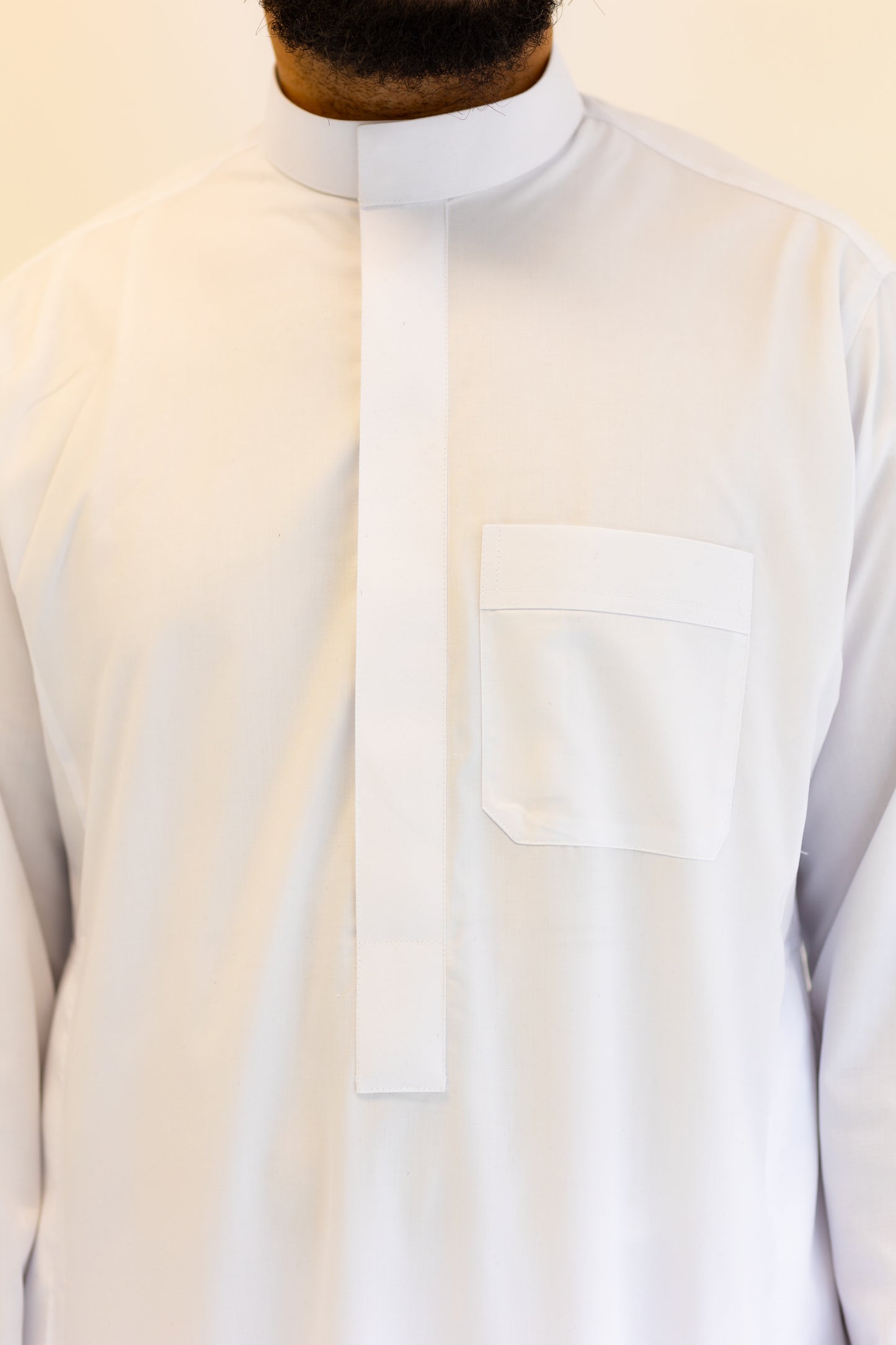 White Saudi thobe